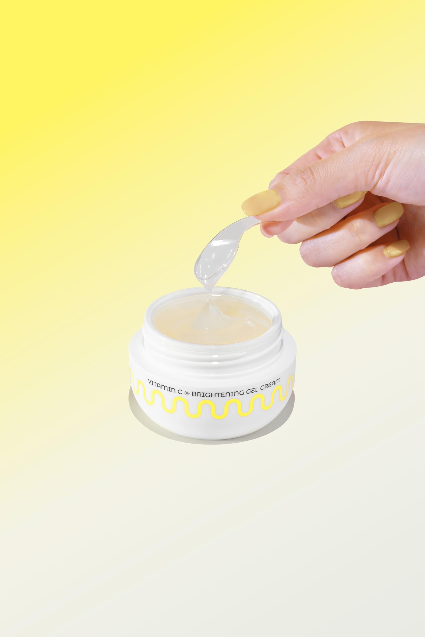 COMMONLABS Vitamin C Brightening Gel Cream (50g) â€“ Lightweight Daily Face Moisturizer with Pure Vitamin C & 6-Layer Hyaluronic Acid â€“ Dark Spot Correction & Skin Barrier Repair â€“ Refreshing K-Beauty Water Cream COMMONLABS